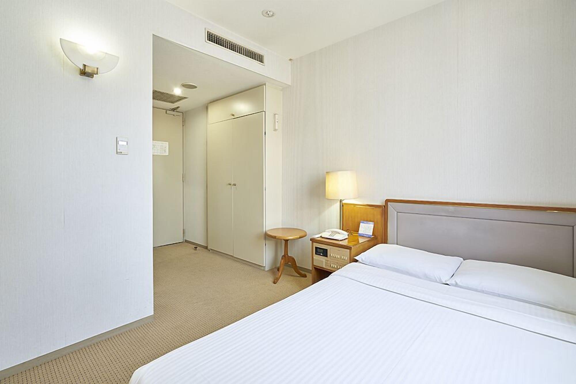 Tetoranze Makuhari Inagekaigan Hotel Chiba Exteriör bild